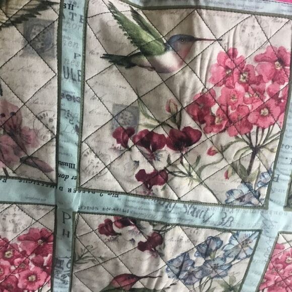 CLOSEOUT SALE $25 NWT Hand Crafted Quilted Set 2 LG Hummingbird Garden Pillows - Picture 6 of 12